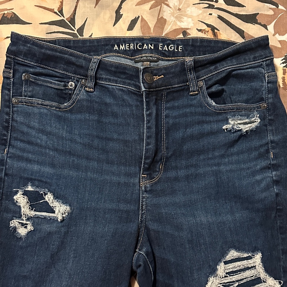 American Eagle Outfitters Women's Dark Blue Ripped Skinny Jeans